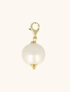 Classic Parel Pendant