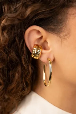 Gehamerde Earcuffs