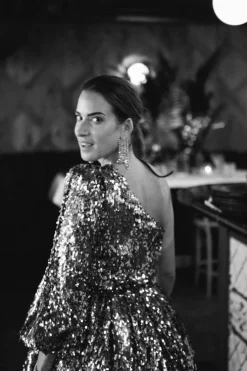 Kristalkleurige Strass Oorbellen Big Straight Waterfall Felicia