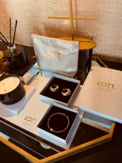 Lott. Silver Glitter Notebook